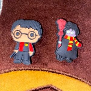 2 Harry Potter croc charms